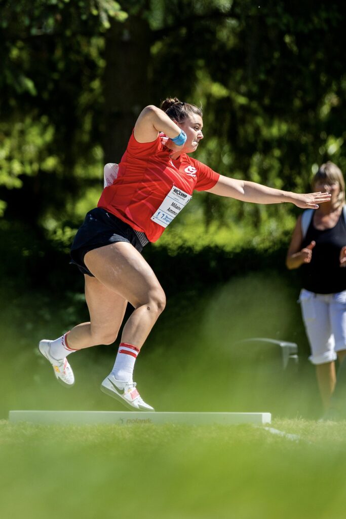 Milaine Ammon beim Kugelstoß