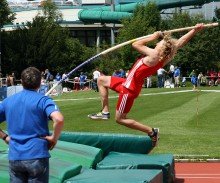 Süddeutsche Schülermeisterschaften M/W 15 in Rottweil: Bronze für Stabhochspringer Robin Aichholz