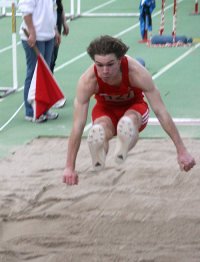 Hallenmeeting in Sindelfingen: Stefan Köpf springt DM-Norm: 7,39 m