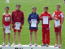 Württembergische B-Schüler-Bestenkämpfe in Pliezhausen: Alicia Hägele und Mädchen-Mannschaft Nummer 1